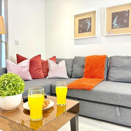 Hazel 1-Bedroom Cousy Flat, Parking, Wifi, Prime Location, Close To Blenheim Palace & Oxford Кидлингтън Екстериор снимка